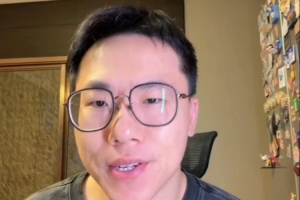 解说：小乔近似等于无保护首轮选秀，市场上迷你身高四号位不受欢迎