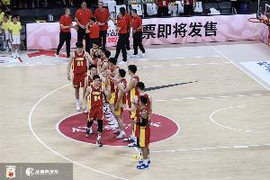 媒体人:国足无缘世界杯,中国男篮还能征战世界杯吗?
