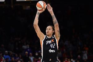 WNBA盖帽王格里娜申请离婚,争夺儿子监护权及财产分配