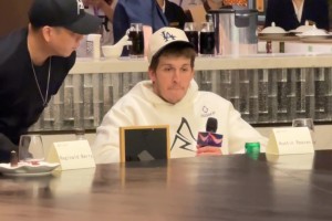 西部最强的三支球队？里夫斯：雷霆、马刺、我们湖人