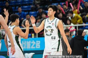 媒体人：前同曦内线球员张新宇即将加入广州男篮