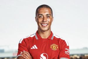 曼联发现宝藏？WhoScored：蒂莱曼斯多项数据突出，无明显短板