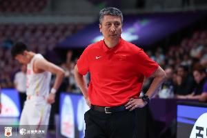 媒体人感叹：男篮持续自我安慰，再败恐无缘世界杯