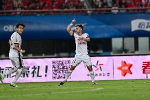 梅伦多：常训练定位球，今日助球队定位球取胜