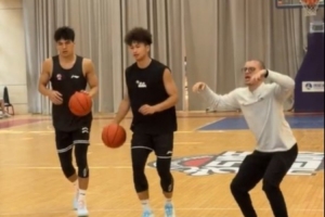 战报：广州男篮喜迎陈国豪，新援加盟