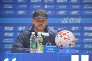 全网热议！罗比·尼尔森：深圳新鹏城客场挑战国安，球迷信心满满！