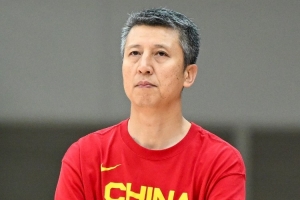郭士强不擅长挖掘球员个性特点，进攻端创新不足