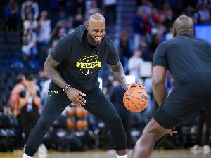 媒体人：NBA恐难见詹姆斯般 能令众多球迷倾心的球员