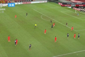 牛逼！赵松源1v4戏耍阿森纳后防，穿裆过人后对上门将挑射破门