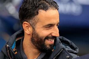 隆戈：米兰高层会议亲自指导引援，阿莫林晋升足球经理全面介入