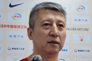 郭士强评价:杨瀚森与球队磨合良好,赵继伟身体状况佳