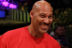 球爹：NBA打球非压力，真正压力是生死抉择