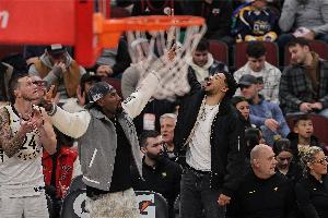 哈利伯顿：我觉得身体状况极佳，现在能像健康NBA球员一样在球场上疾驰