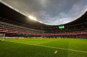 记者:FIFA以天气为由推迟比赛,实则更忧心安保难题