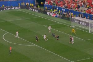 摩洛哥以2-0领先加拿大！乌纳希连进两球，迪亚斯贡献助攻