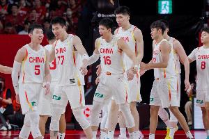 媒体人指出：我国男篮肩负重任，7月底将参加国际团结杯，与喀麦隆、格鲁吉亚和黑山队对决