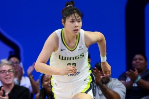 飞翼84：99负于王牌，李月汝替补登场7分钟，4投2中得5分1篮板1助攻