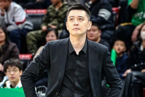 杨鸣表示:教练属于弱势群体,职业队主教练和国家队教练的权利并不大