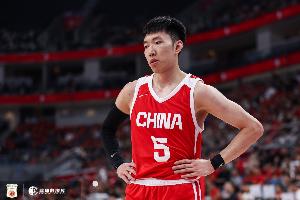 有些杂乱！中国男篮第三节失误达10次，得分仅9分